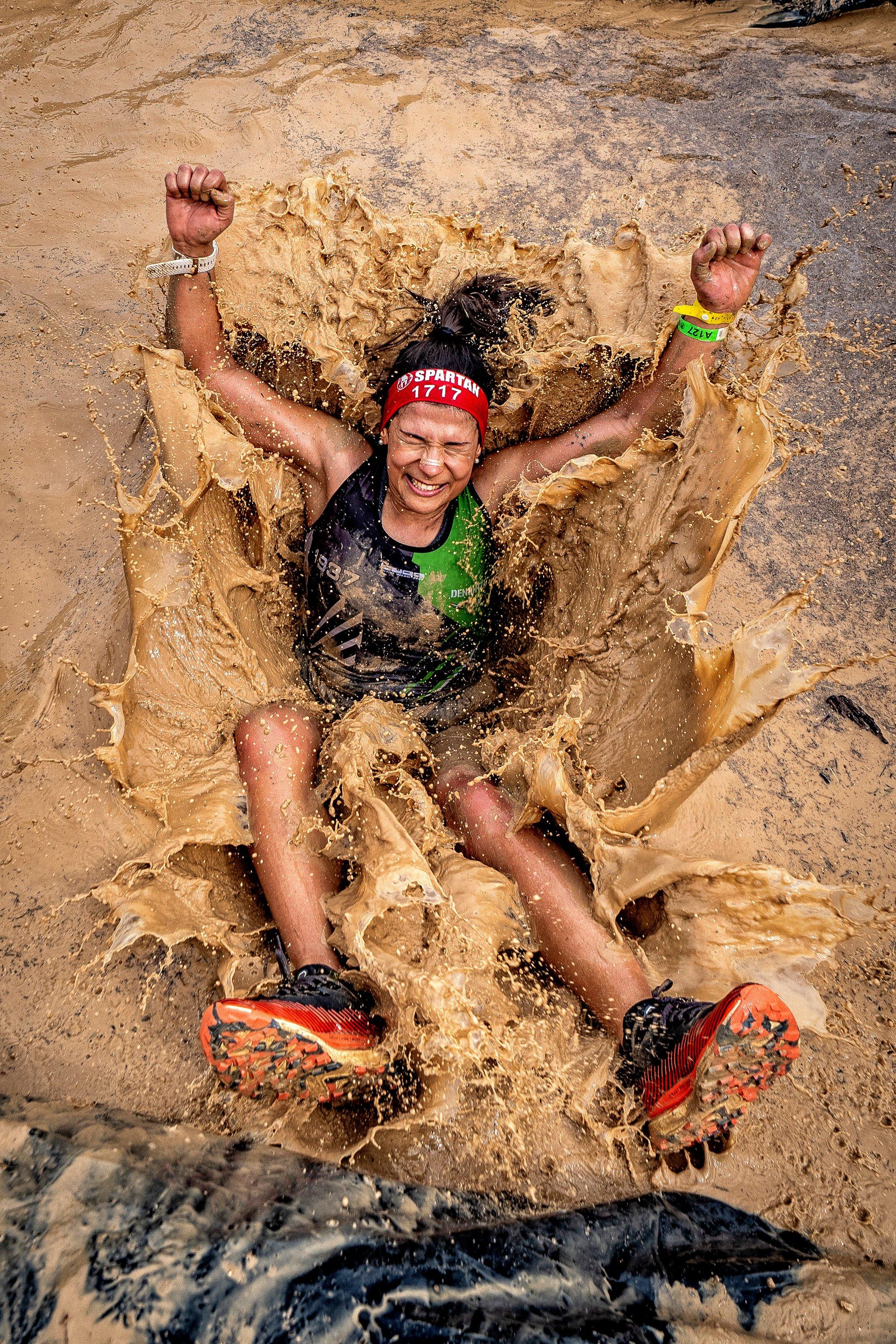 To the water by Aitor Simon