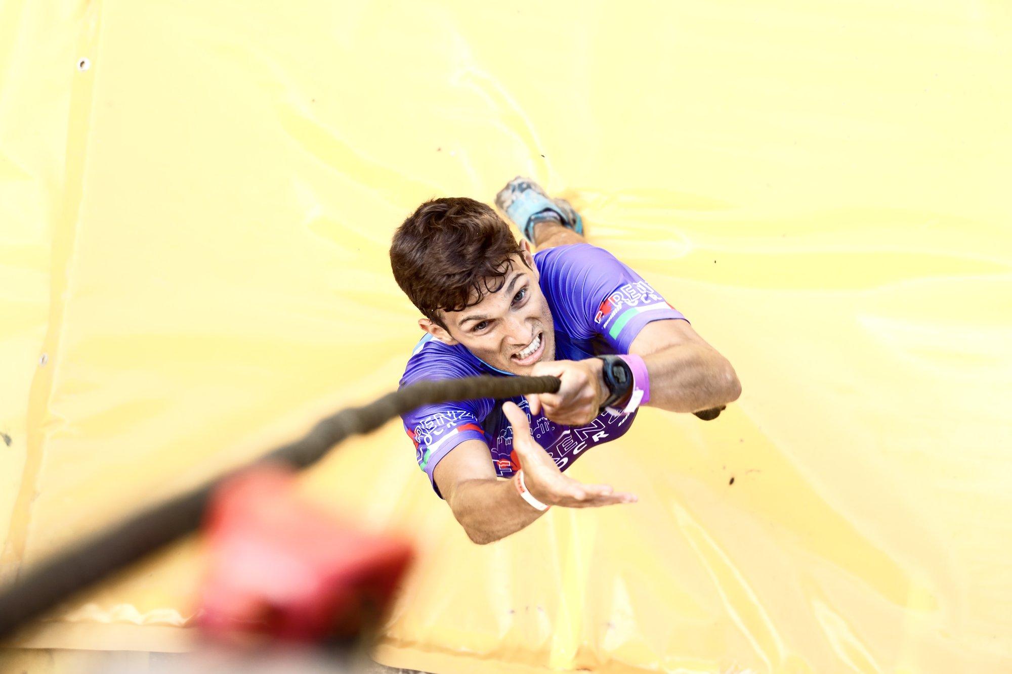 tutto per un suono di campana by Andrea Cioni